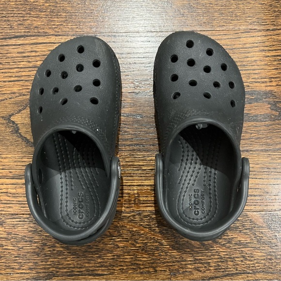 Crocs - Picture 2 of 2